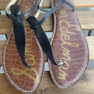 Sam Edelman Gigi thong Sandal in Black